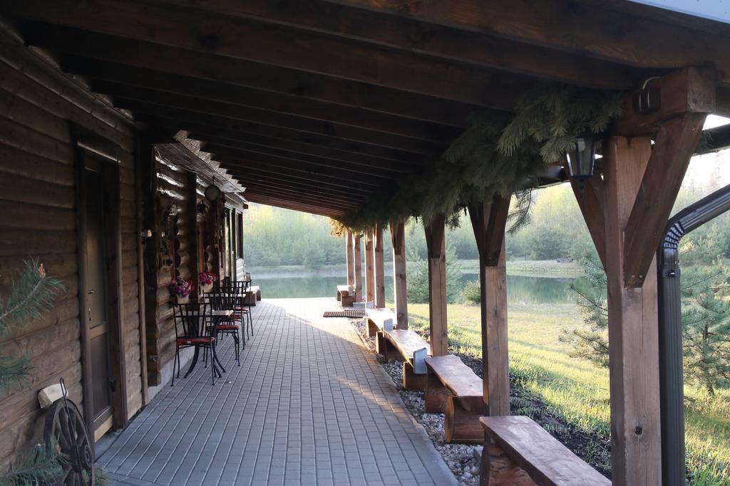 Viesu Maja Forrest Vila Dzimtmisa Exterior foto