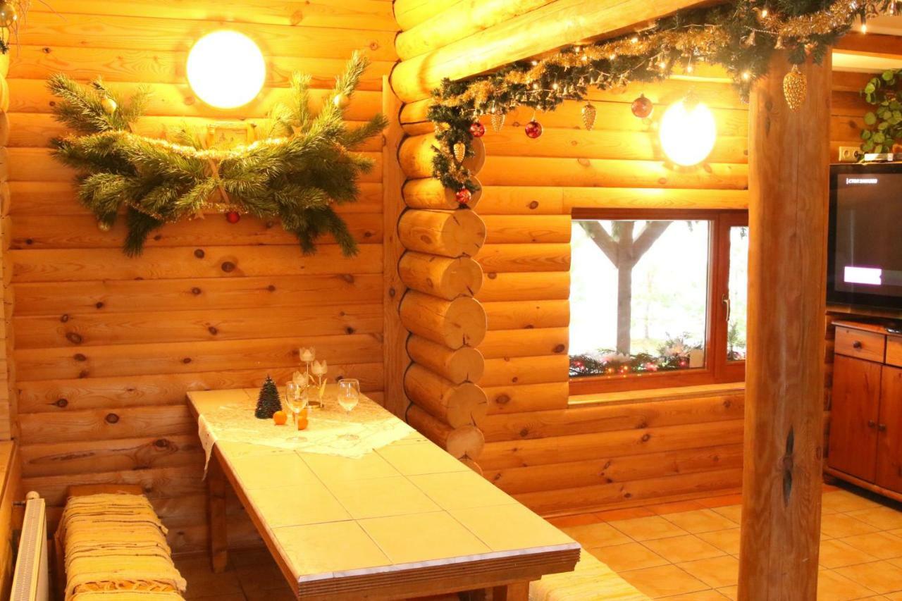 Viesu Maja Forrest Vila Dzimtmisa Exterior foto