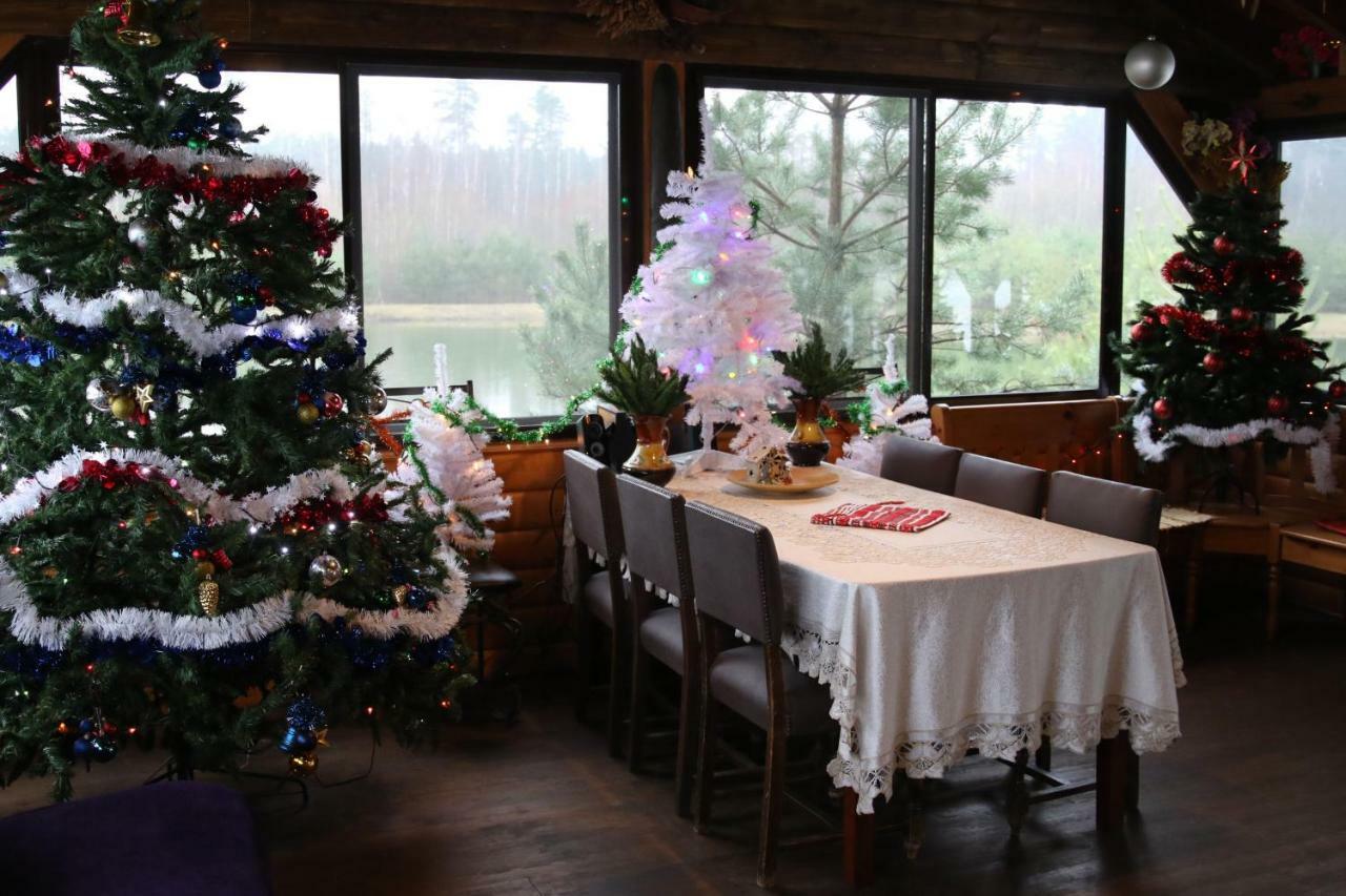 Viesu Maja Forrest Vila Dzimtmisa Exterior foto